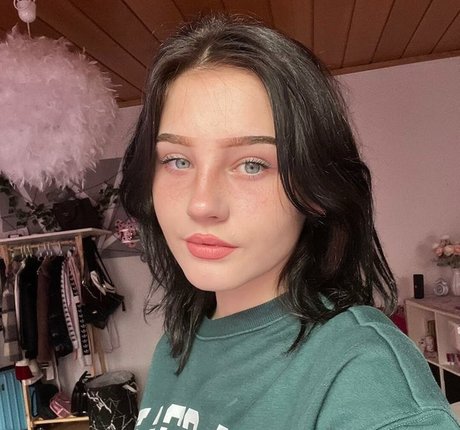 natasha secret perfekte nette foto