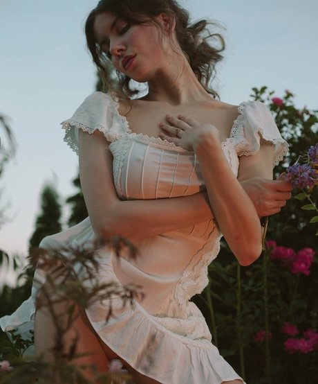 oliviarose erotische nackt archiv