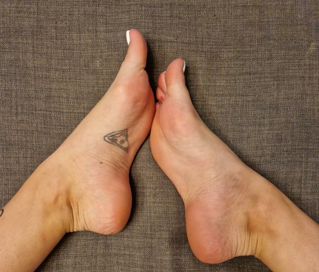 Livie Feet erwachsene porno bilder
