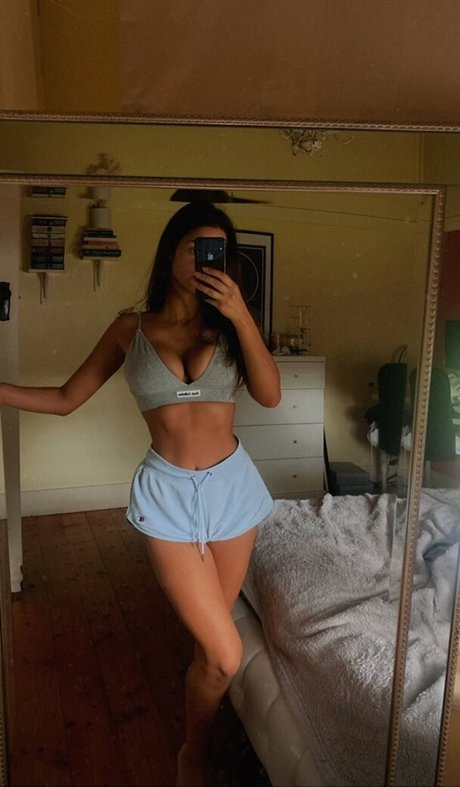 Alexandra Malliaras exklusive schöne foto