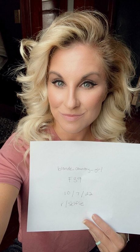 Blonde Country Girl kostenlose nackt archiv