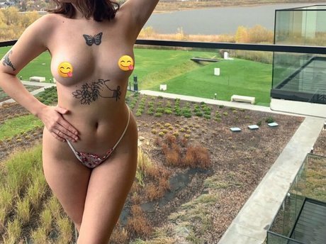 svehlakova exklusive erotische galerie