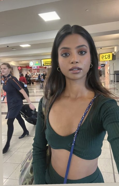 Shaun Romy porno hd galerien