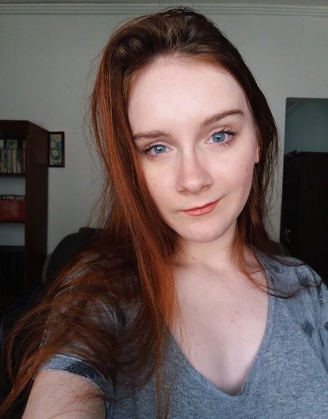 Carol G kunst porno galerie