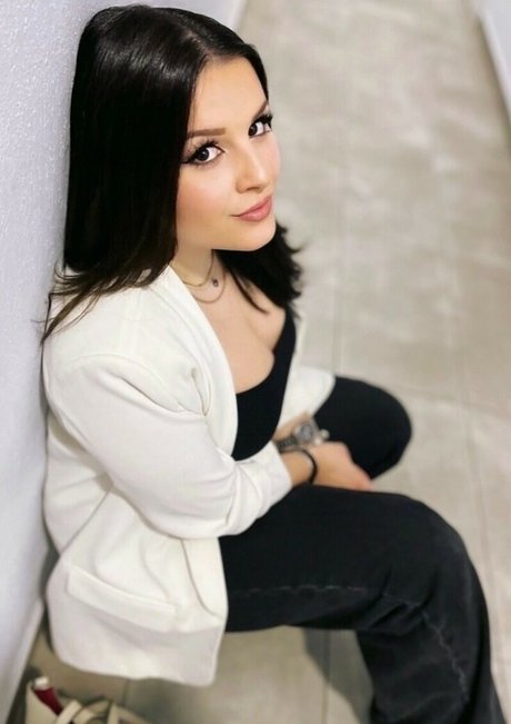 Theodwra Drinia perfekte nacktheit galerien