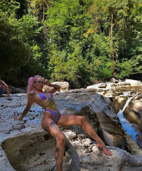 misscannabisss nackt freie foto