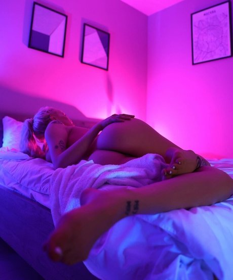 misscannabisss top nacktheit foto