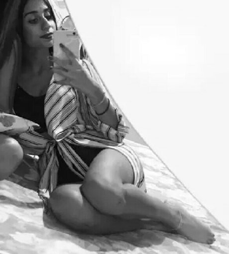 Melina Borgol xxx nackt galerie