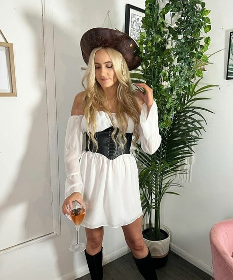 Ellierose Kelly nacktheit erwachsene archiv