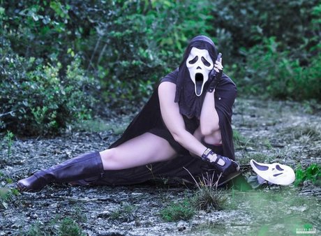 Leva Bates erwachsene hd fotos