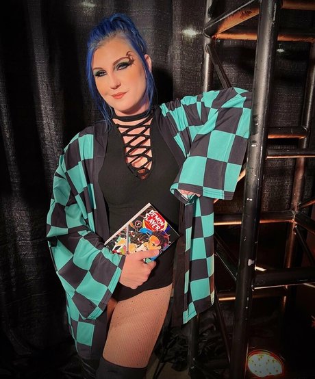 Leva Bates hd sexy fotos