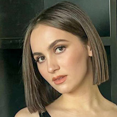 Maude Apatow top nackt foto