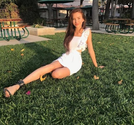 Ana Walczak xxx schöne archiv