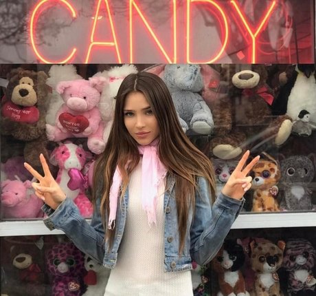 Ana Walczak porno hd bilder