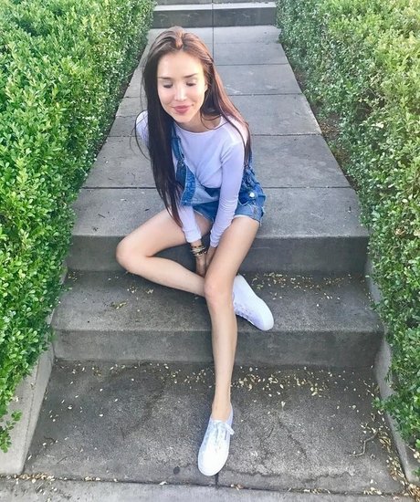 Ana Walczak schauspielerin freie galerien