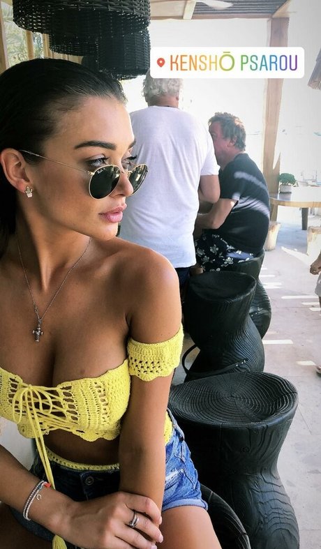 Amy Louise Jackson schöne schöne galerie