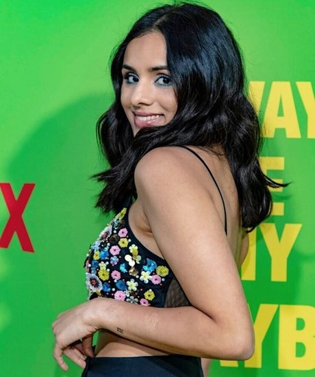 Aparna Brielle porno schöne bilder