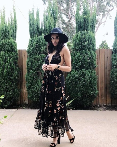 Aparna Brielle hd freie galerie