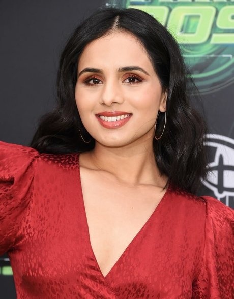 Aparna Brielle model nackte fotos