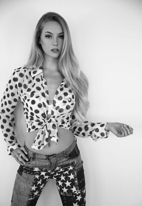 Ali Miller kunst sexy bild