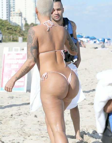 Amber Levonchuck kunst nackte bild