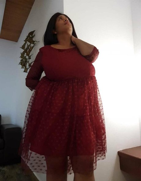 Kristina Milan kunst heiße foto