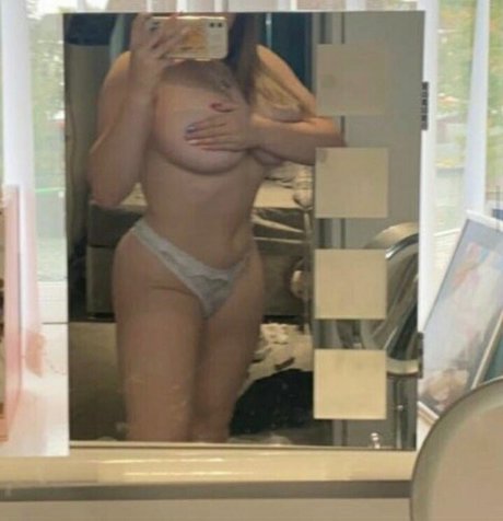 ellieharp3r perfekte nackt bilder