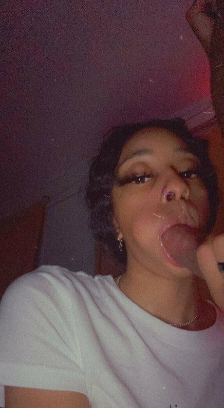 sxarlettbabydoll top akt bild