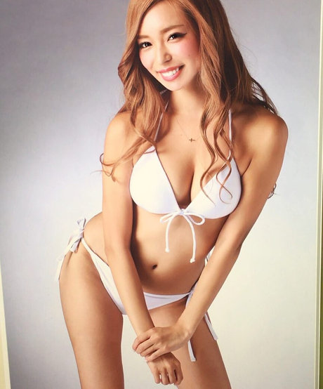 Hitomi 01270 hd kunst galerien