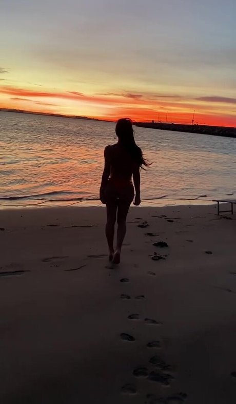 Brissa Dominguez exklusive hd bilder