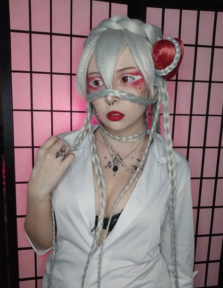 Christine Usi schauspielerin schöne bild