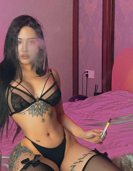 Sangyuxin Hitomi hd freie bild