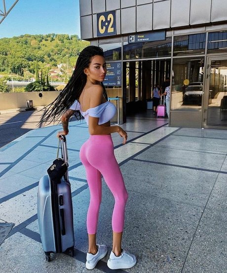 Alena Omovich kostenlose pornostar foto