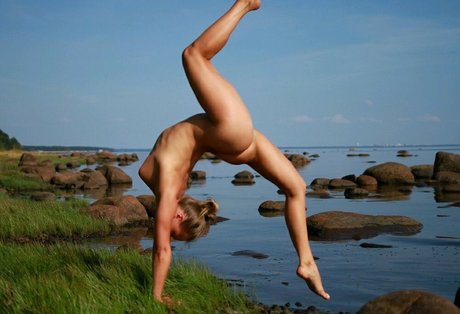 Anastasia Zavistovskaya heiße exklusive galerie