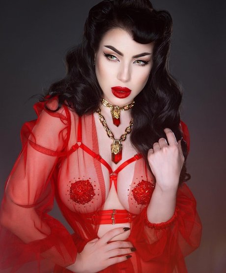 Threnody In Velvet Profilbild