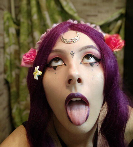 Blood alice beste nackte foto