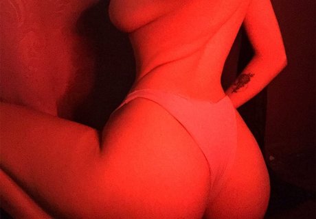 Andrea Villalobos pornostar nacktheit bild