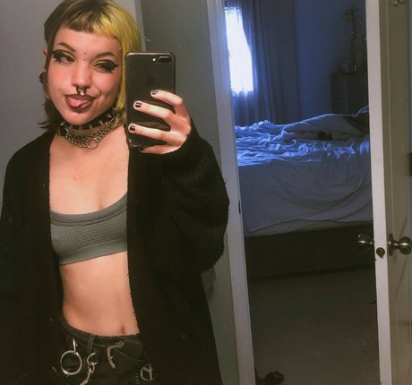 Ch0ke Cherry schauspielerin hübsche fotos