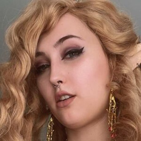 Gc chan cosplay Bilder