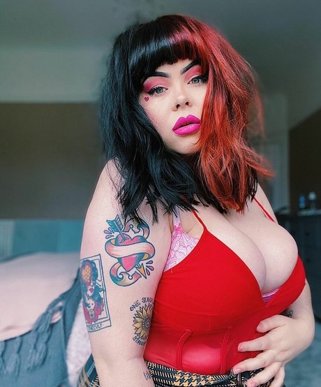 RebelRebellll erotische nacktheit bilder