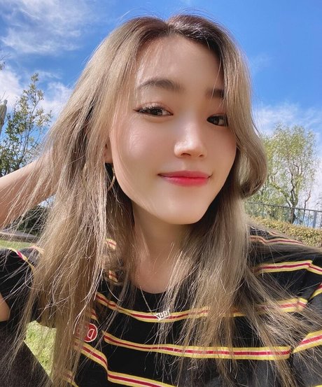 Yoojin schöne nackte foto