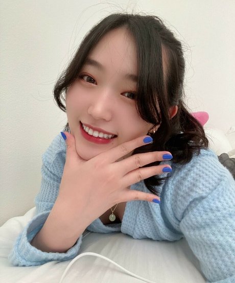 Yoojin nacktheit pornostar bild