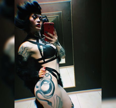 Martiz Matterz nackt pornografische galerie