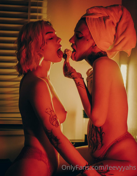 leevyyahs exklusive erotische galerie