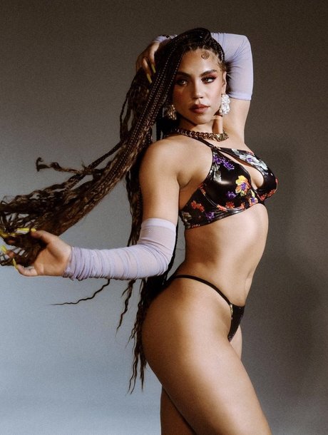 Makayla London pornostar akt bild