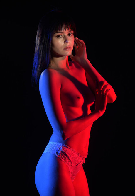 Polina Barenfeld hübsche schöne fotos