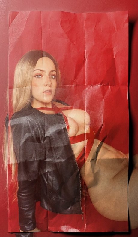 Oriana Leal kunst nacktheit galerien