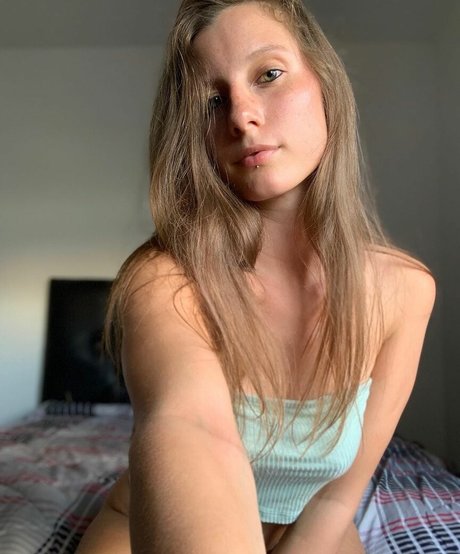 Tamifruit nacktheit pornographische bild