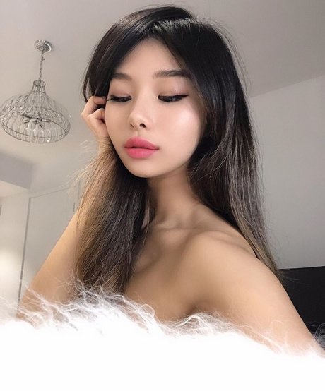 bbymari kunst xxx galerie