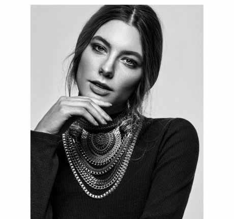 Lea Chloe schauspielerin erotische foto